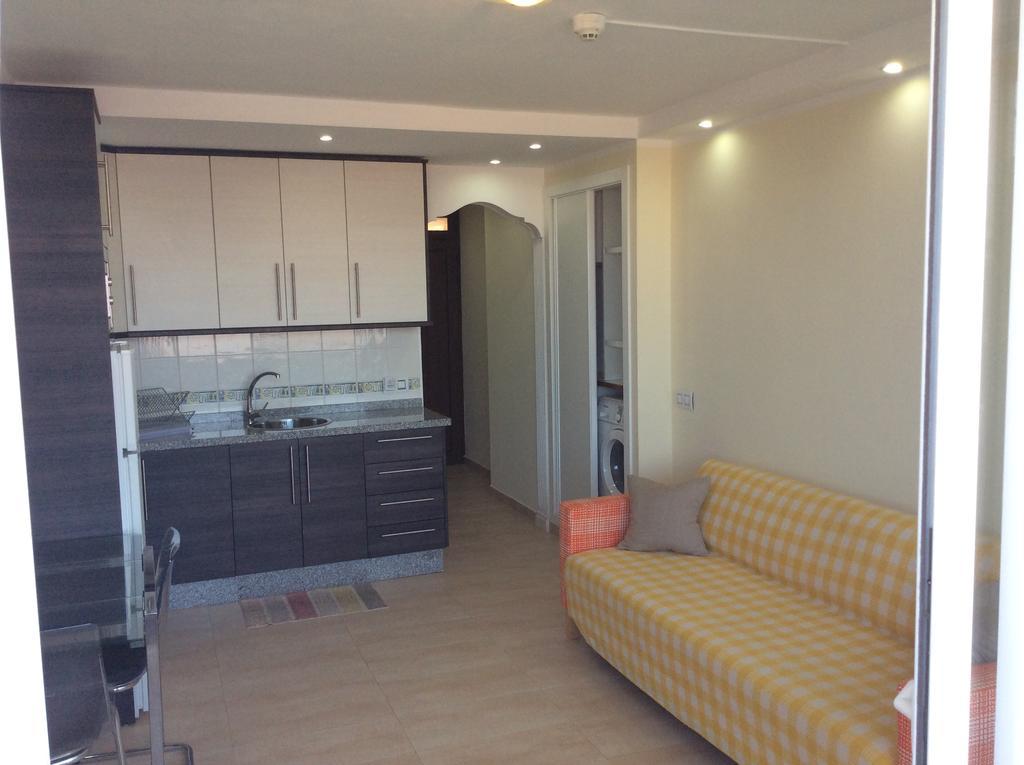 Apartment With Terrace In Playa De Las Americas Εξωτερικό φωτογραφία