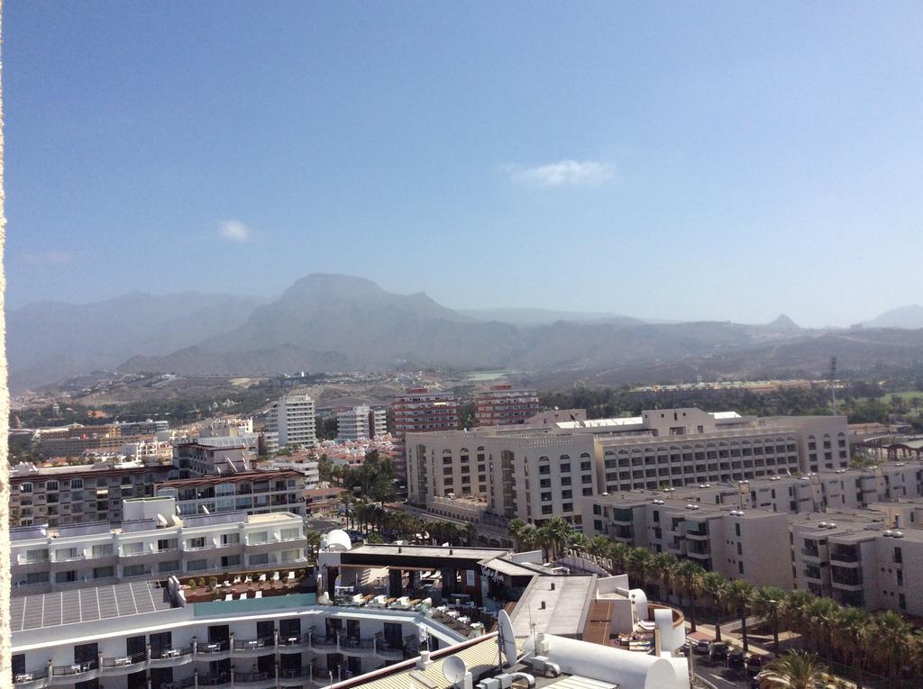 Apartment With Terrace In Playa De Las Americas Εξωτερικό φωτογραφία