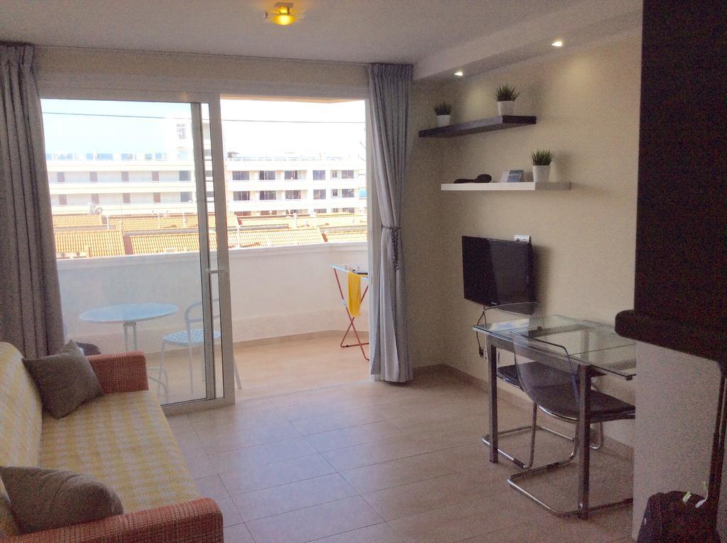Apartment With Terrace In Playa De Las Americas Εξωτερικό φωτογραφία