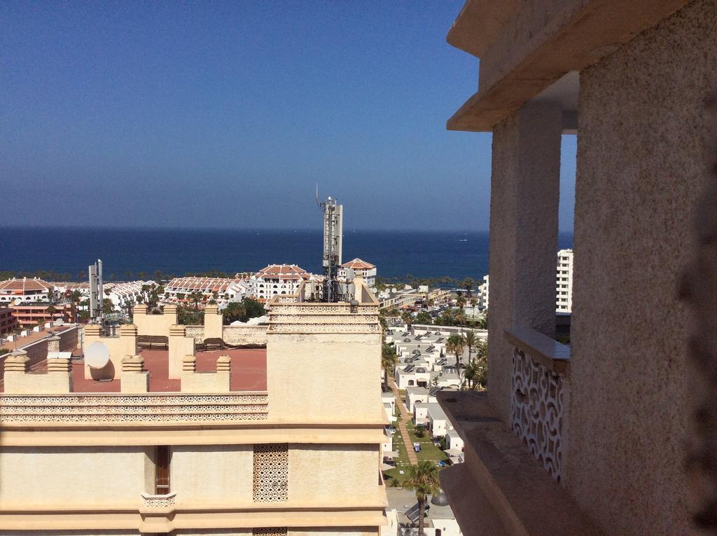 Apartment With Terrace In Playa De Las Americas Εξωτερικό φωτογραφία