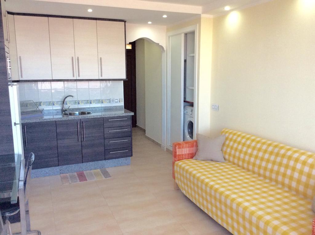 Apartment With Terrace In Playa De Las Americas Εξωτερικό φωτογραφία