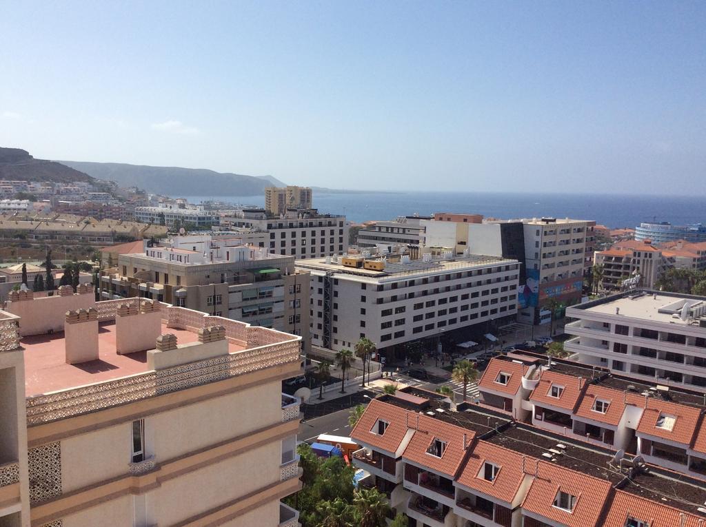 Apartment With Terrace In Playa De Las Americas Εξωτερικό φωτογραφία