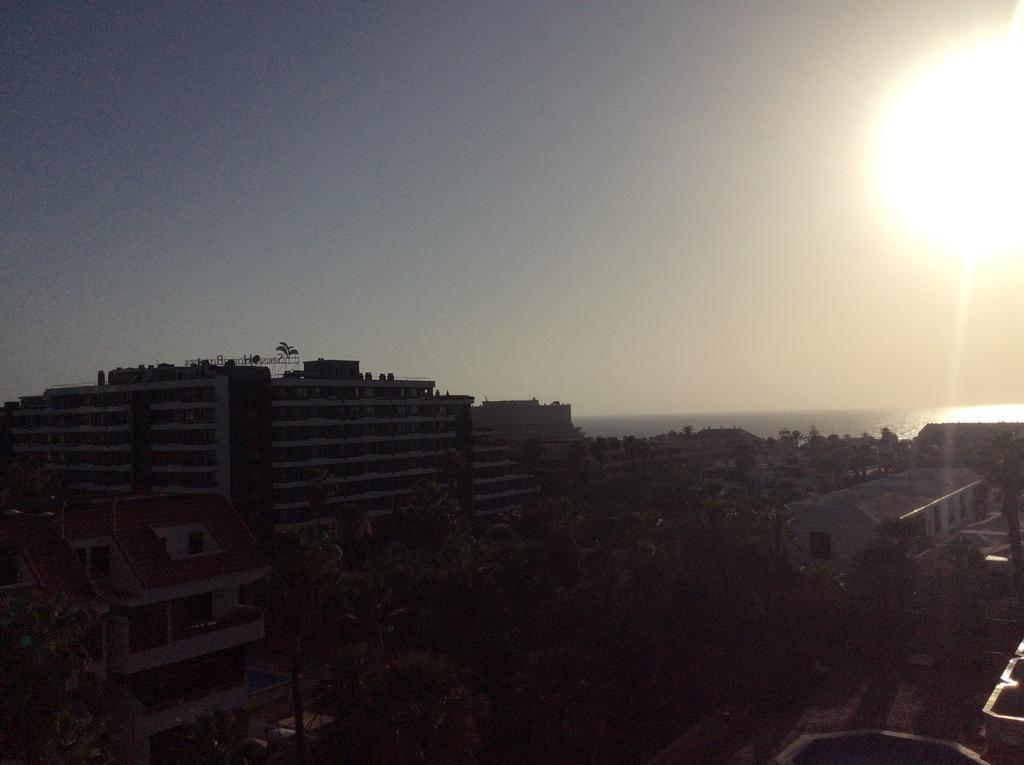 Apartment With Terrace In Playa De Las Americas Εξωτερικό φωτογραφία