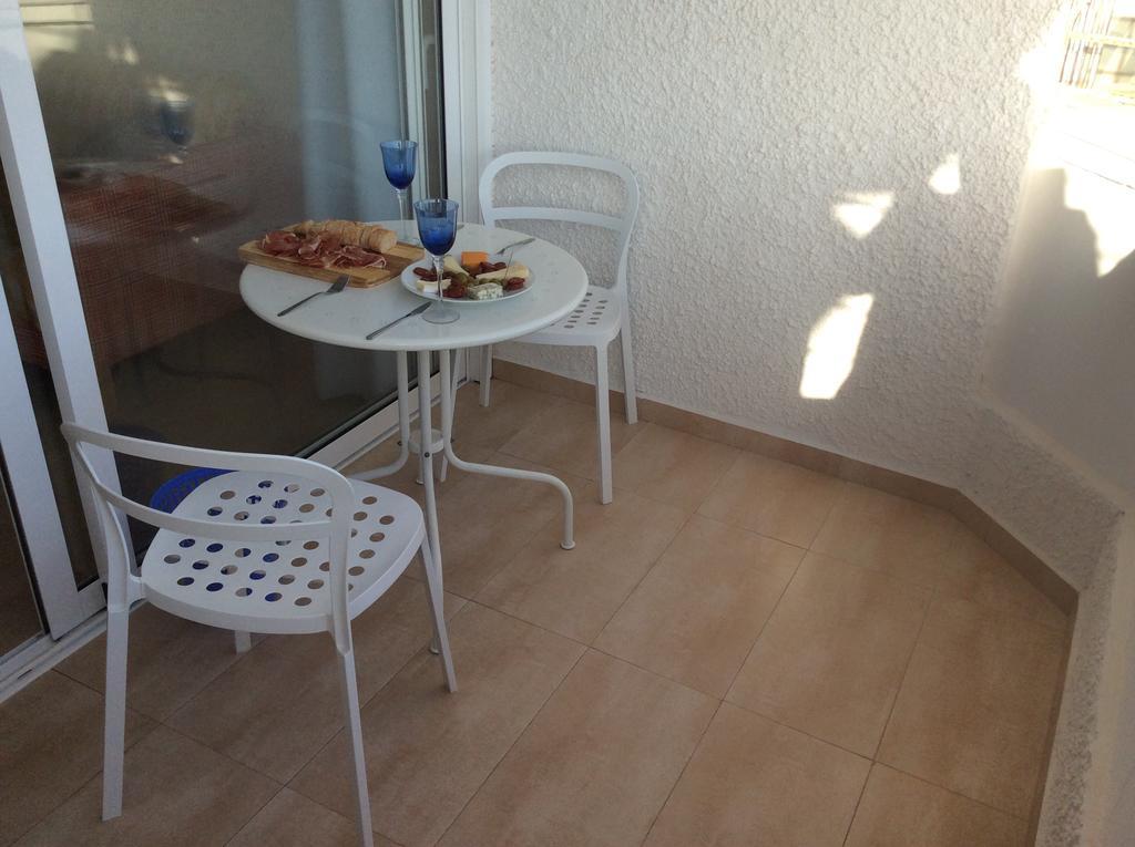 Apartment With Terrace In Playa De Las Americas Εξωτερικό φωτογραφία