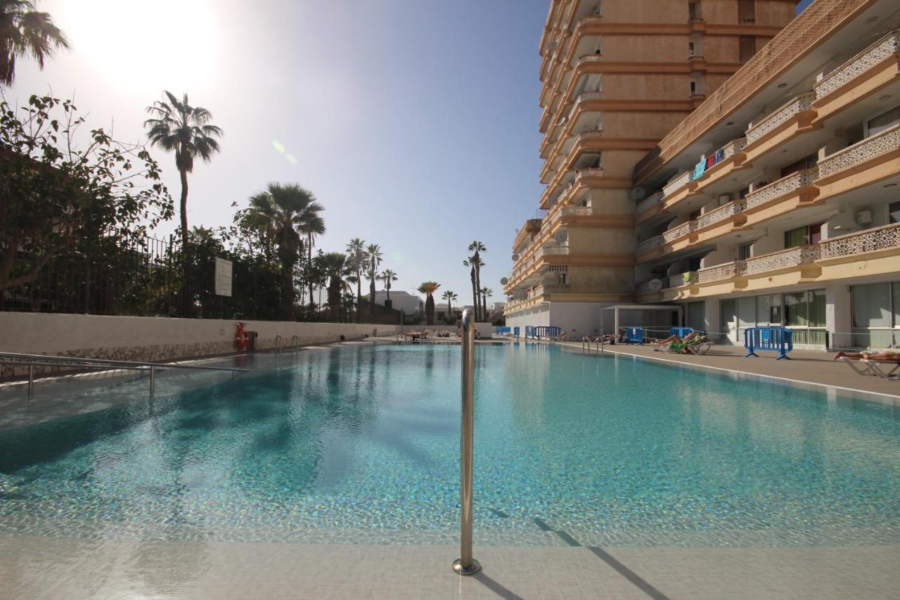 Apartment With Terrace In Playa De Las Americas Εξωτερικό φωτογραφία