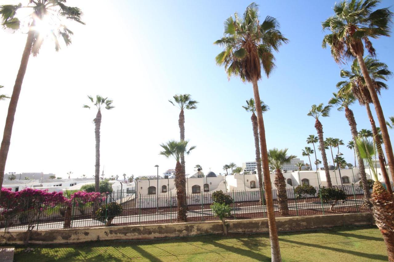 Apartment With Terrace In Playa De Las Americas Εξωτερικό φωτογραφία